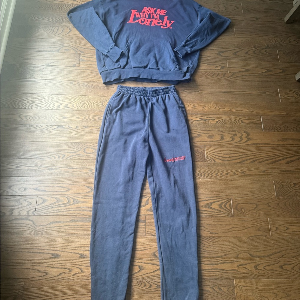 Lonely ghost ask me why i’m lonely sweatsuit
